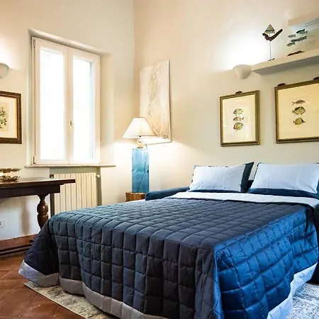 Holiday home Romantica Centro Storico Con Giardino Privato Rome